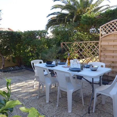 T2, Rez-de-jardin, Terrasse, Piscine, Les Maisons De La Plage, Plage * Narbonne-Plage