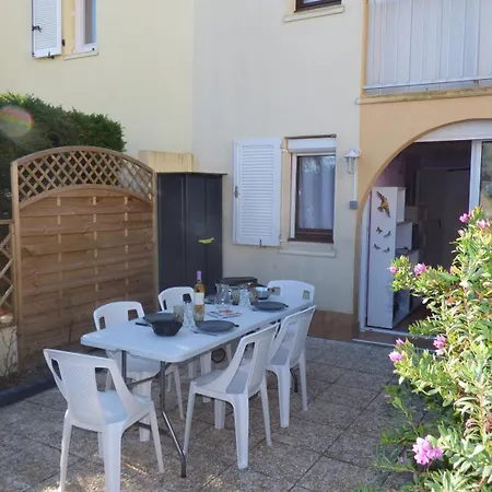 T2, Rez-de-jardin, Terrasse, Piscine, Les Maisons De La Plage, Plage * Narbonne-Plage